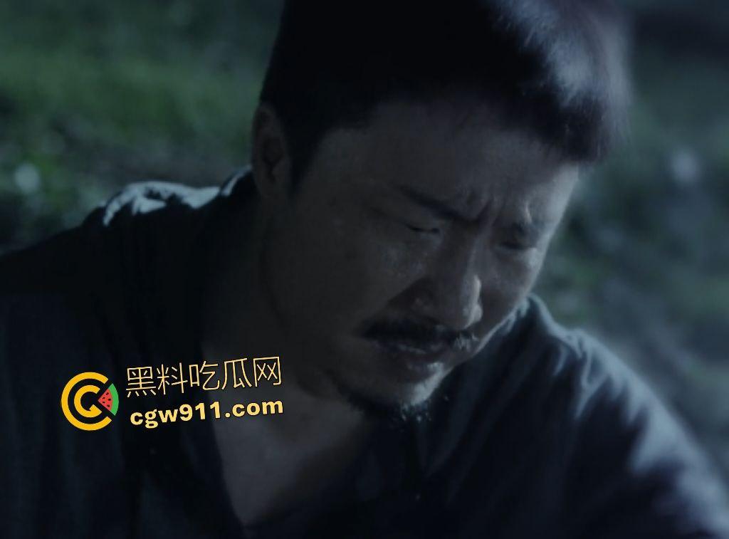 香港电影《再见阿龙》阿龙与女儿相依为命，还清赌债后泰国旅游女儿被拐，他再婚追查化身复仇者！-4