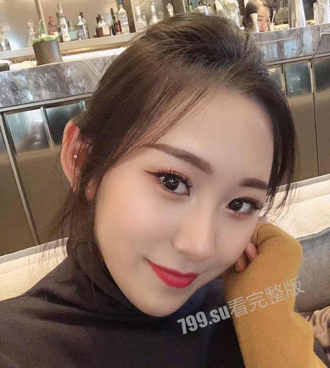 【网曝门事件】超靓东航空姐 韩 X 和男友性爱私拍流出-4