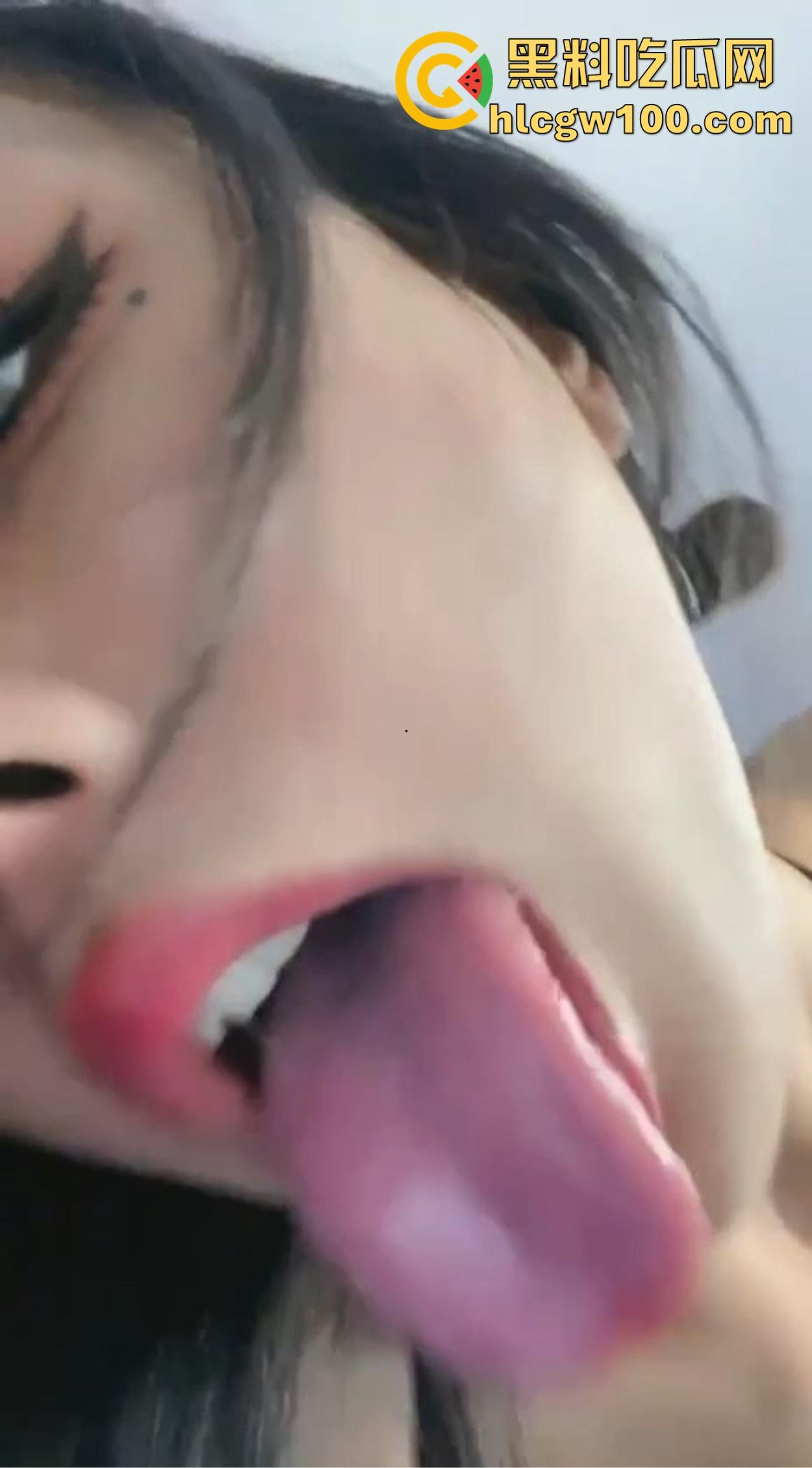 Ahegao美女舌钉加持，双重BUFF满级攻击，这高潮脸看了硬到窒息，哪个哥们能挺过三分钟？-18