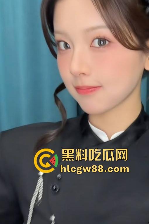 【杨超越】抖音直播意外走光露出乳头，看不出来呀奶头这么大，出名前肯定不少约 给瓜友们放福利-9