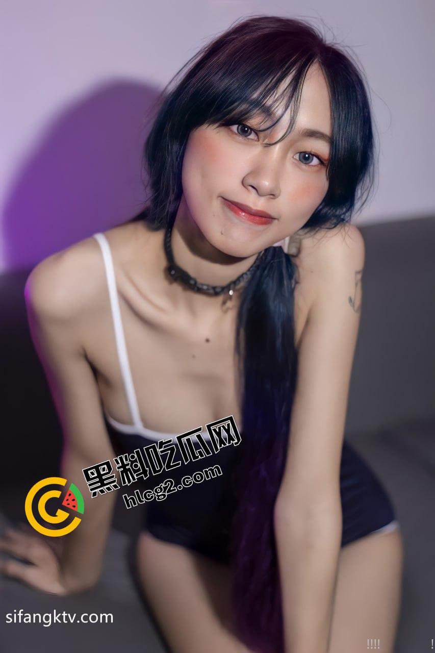 精品万人求购系列 露脸网红糖果可乐 OF眼镜反差婊订阅私拍 被个挫男各种蹂躏啪啪 好白菜让猪拱了-3