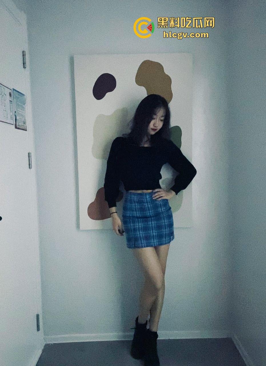 约炮理想汽车销售【田淑君】，镜子前紧盯小嫩逼羞耻被操翻，床上骚得像条狗，业务不愁没人要！-1