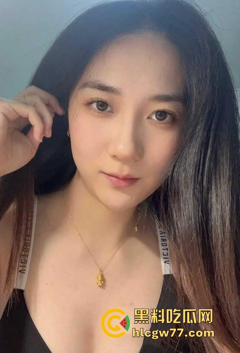 机车女神【懒洋洋】裸聊丑闻曝光 性感辣妹竟是隐藏网黄 视频露逼挑逗骑友 湿身直播性感撩人!-3