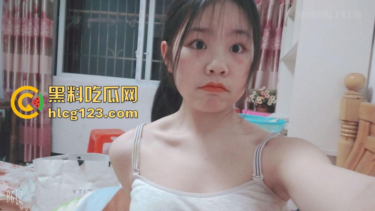 居家制服学生妹自拍大翻车！骚气十足的自慰视频外泄，网友：这小骚穴等不及了吧？-1