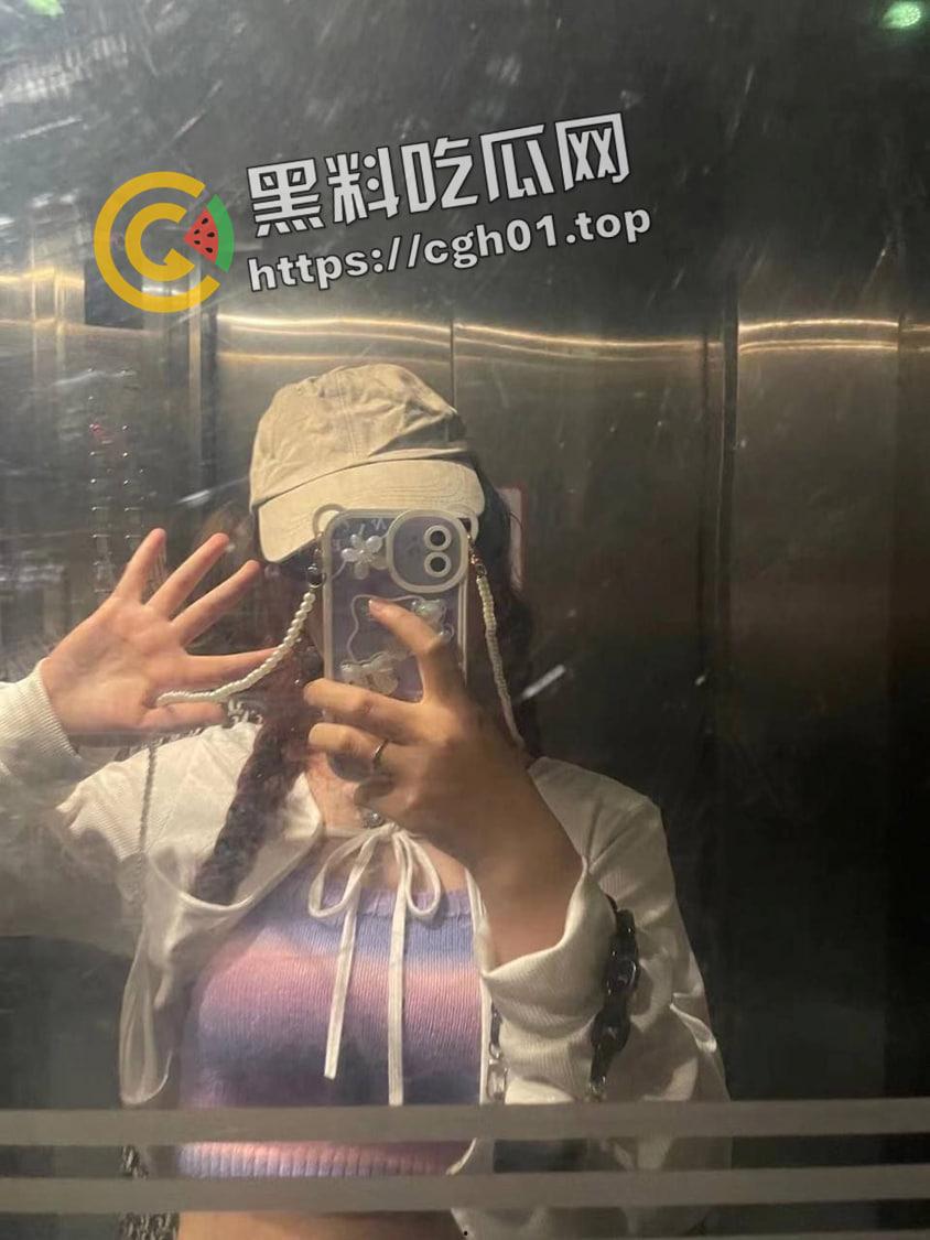 瓜友投稿！苏州大专妹妹被干到咬牙切齿喘不上气 只要干不死 就往死里干-3