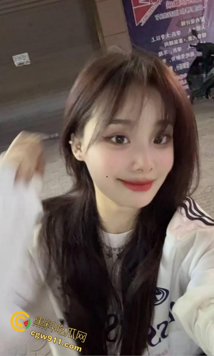 河北师范大学眼镜妹【赵怡】,69互舔口交调情,从清纯少女变淫荡尤物,被男友无套猛操骚穴白浆流淌!-2