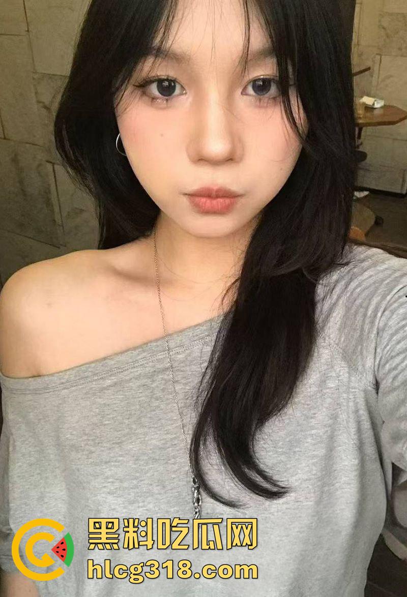 人间清醒好兄弟，高校男子贡献长腿女友，带室友群p轮奸爆操，反正也不能结婚，何不用她社交呢！-4