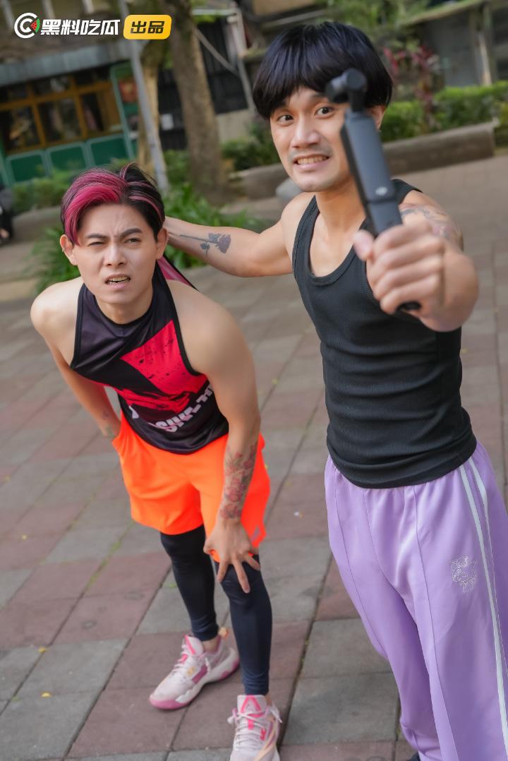 黑料吃瓜网出品-《江南第一小屌童锦程798&吴柳芳之花小龙&王老师爱情故事》即将12/17号上线!预告+花絮抢先看!-9