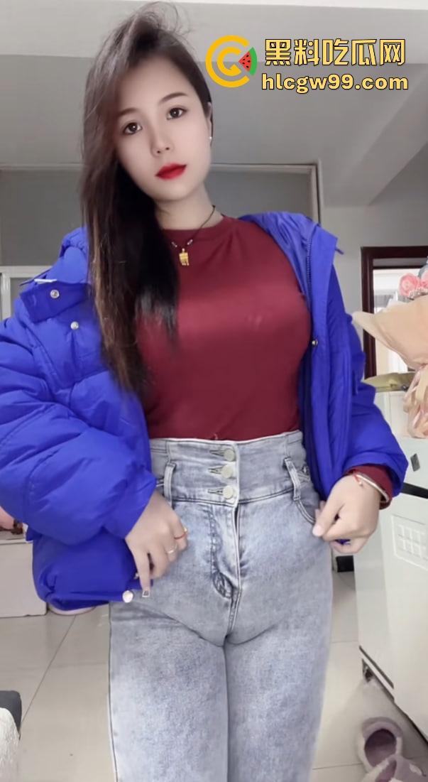 快手网红【小婊妹】明码标价200买自慰，2000线下一夜情，颜值平平还敢卖这么贵，真把自己当金逼了？-7