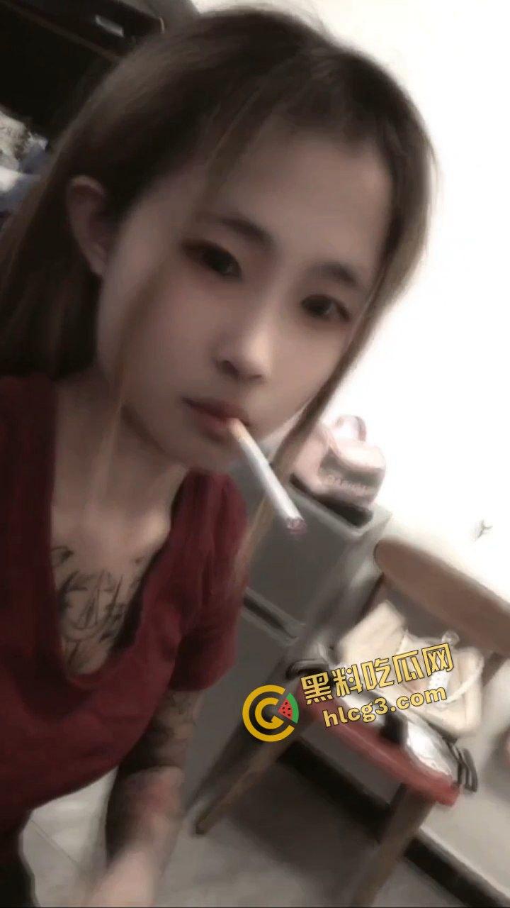 抖音精神小妹 多人肉便器『陈美娇』1v7大战纹身哥 射了就换人 妥妥精盆母狗-3