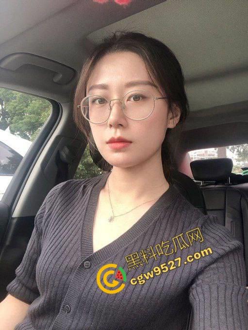 隔壁老王的淫乱之战！山东人妻何舒出轨，老公查看监微信群控怒曝两人，画面火辣，呻吟不断-10