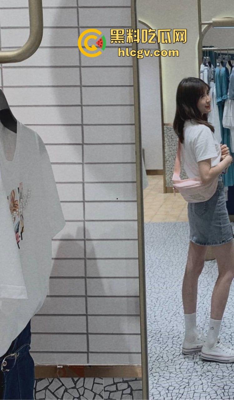 百度云惊爆富二代与极品女友啪啪视频！情侣私密日常被曝光，画面香艳十足！-2