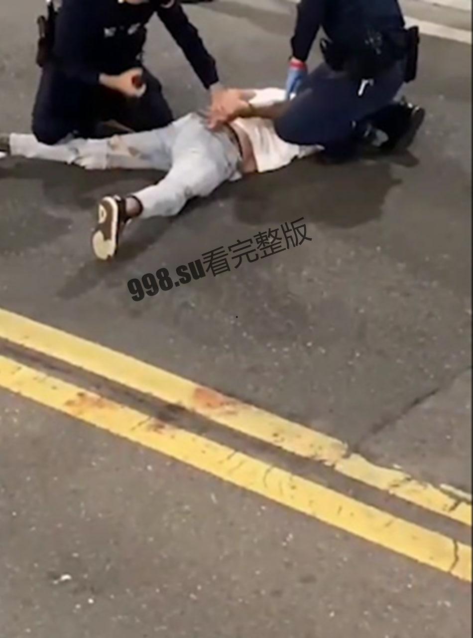 11.15台湾忠孝东路隧道，小伙撞死人还袭警遭警察击毙，全过程视频-2