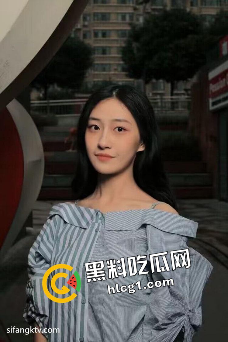 广东大学文学系知性美女 冰山美人的另一面 口活了得 私密视频被流出-1