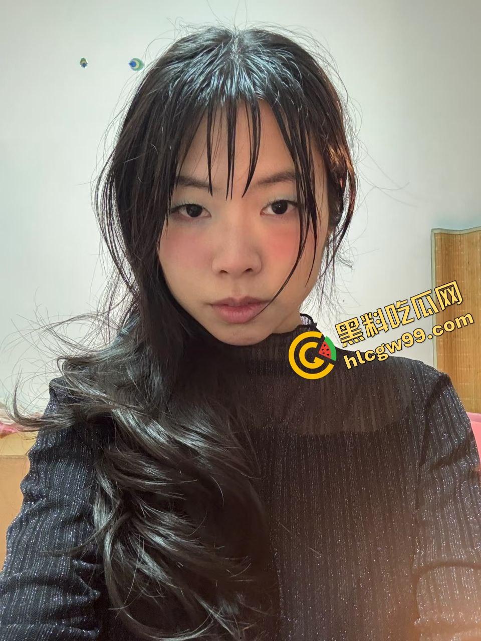 湖南长沙受虐倾向骚母狗【何瑶】浴室调教金主暴力冲水,小便淋头深喉口爆!独家曝光流出!-3