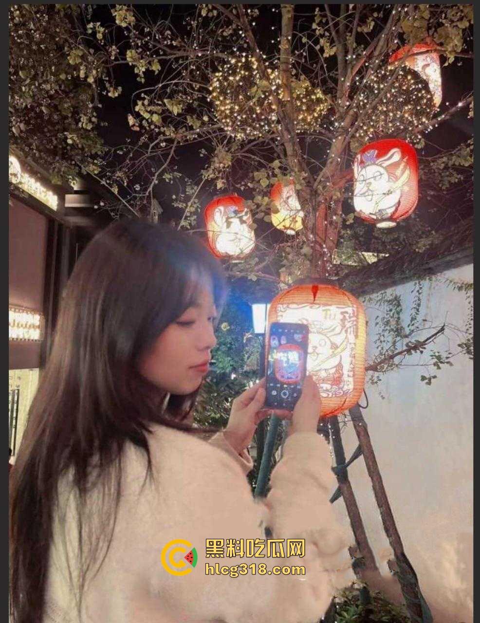 杭州检察官【李紫琪】堕落性爱视频曝光,白天是正襟危坐的检察官,夜晚却化身淫荡贱奴,跪地臣服!-2