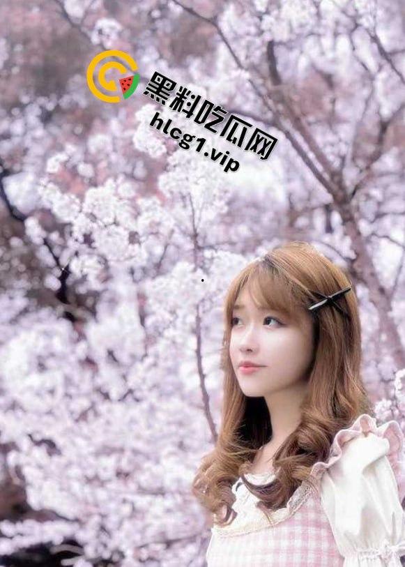 杭州顶级颜值援交妹黄文琪，只需1000块搞一炮！床上主动拿手机记录，这钱花得太值！-4