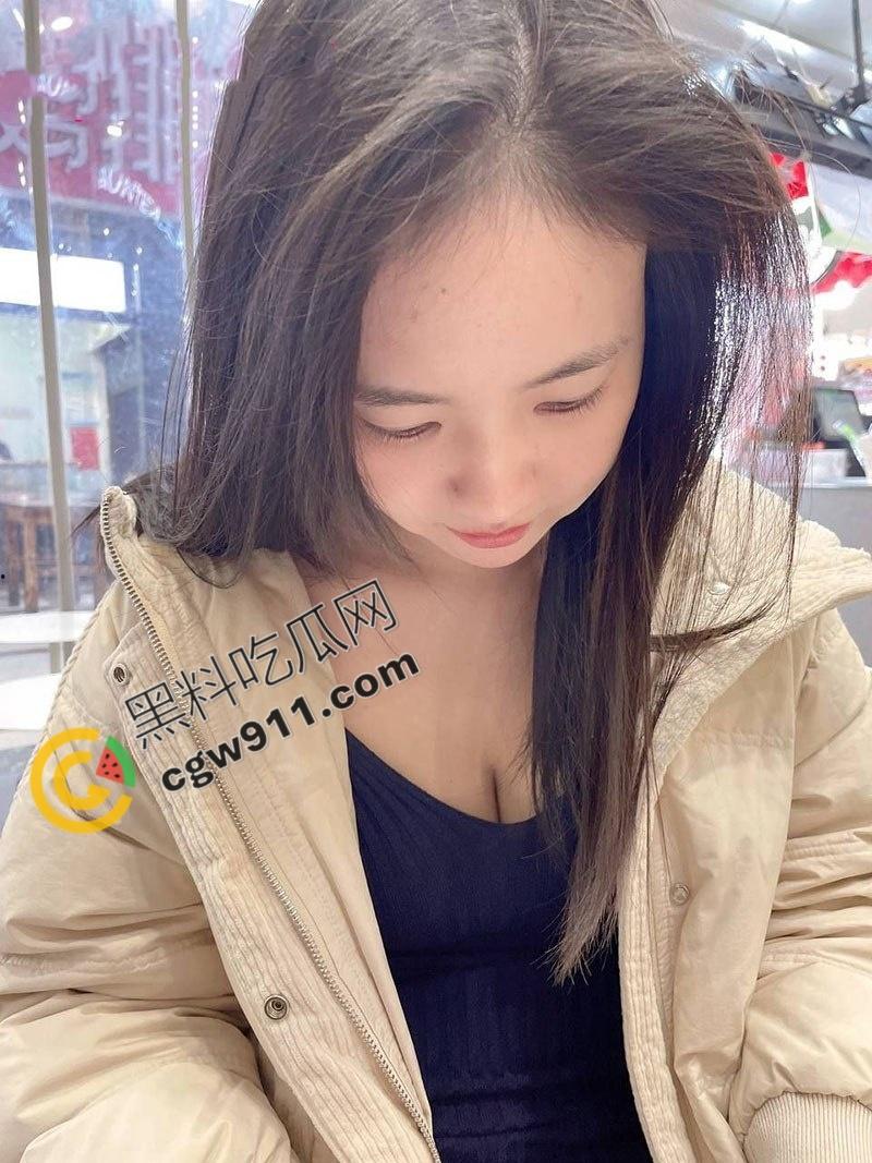 湖南微胖巨乳人妻【刘晓洁】与绿帽癖老公私拍流出！狂野户外露出，雪白丰满撩人心弦，无套狂操淫水四溢-4