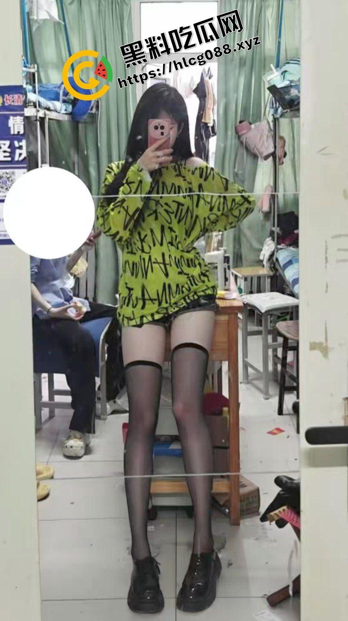 抖音山东女子学院反差婊【极河】身兼数职既是台球媛又是胯下母狗，最爱后入式爆干骚臀！-4