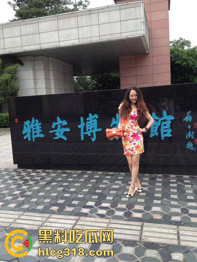 38岁长腿女明星【钟晓红】下海卖淫,身材高挑皮肤白皙人老逼嫩,没有戏拍只能沦落为金主胯下母狗!-1