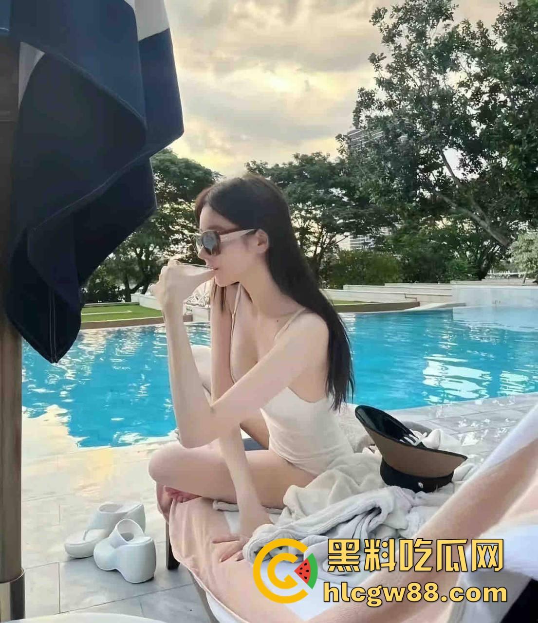 柳州精神小妹直播打乳环，大白奶挂铃铛淡定自若，SM调教系狗绳，这奶白花花真会玩！-9