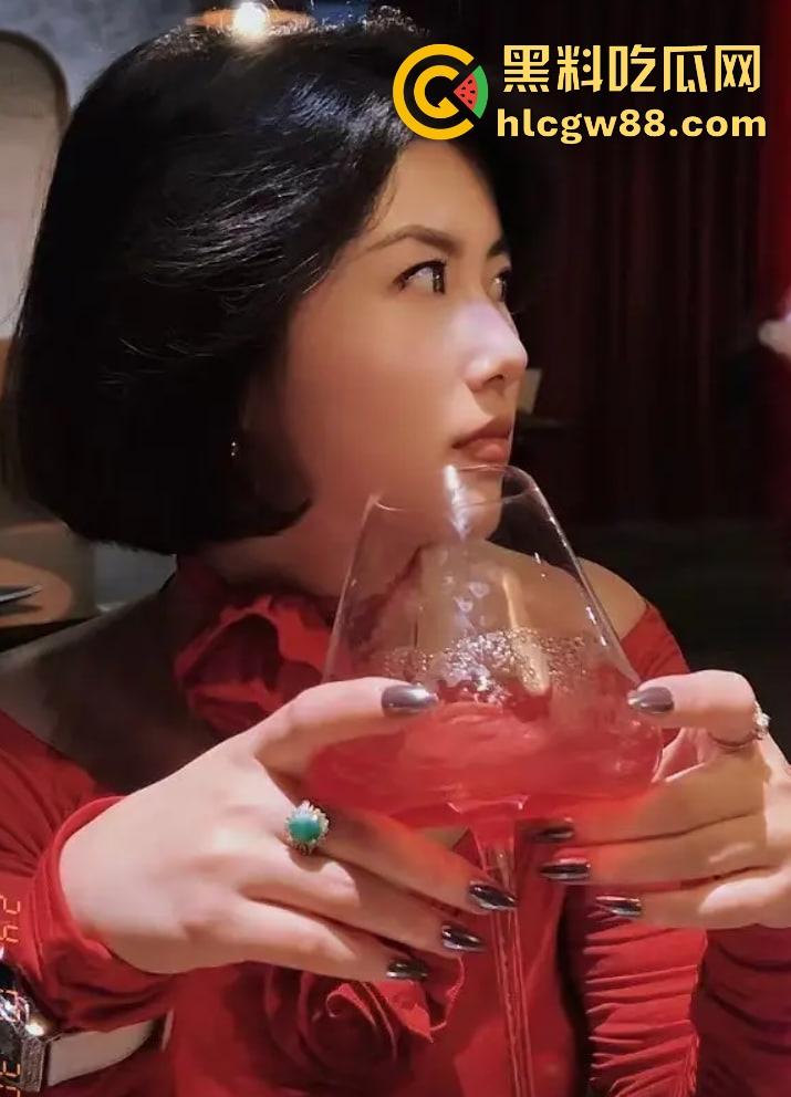 抖音媚黑网红余阿玖黑料翻车!婚前沉迷按摩店,被大黑屌无情爆操征服,早期淫乱史被扒出!-4