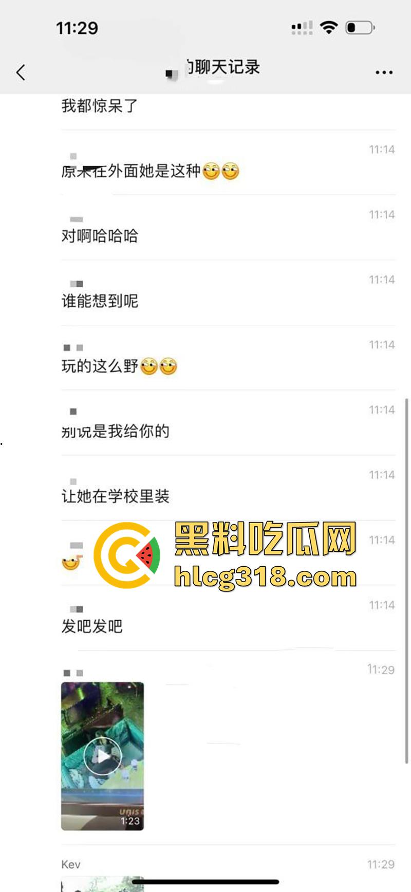 奶茶店偷情玩的就是刺激！广西玉林仙尼奶茶店，高冷校花女神【孙晓慧】，竟给陌生男子口交被曝光！-2