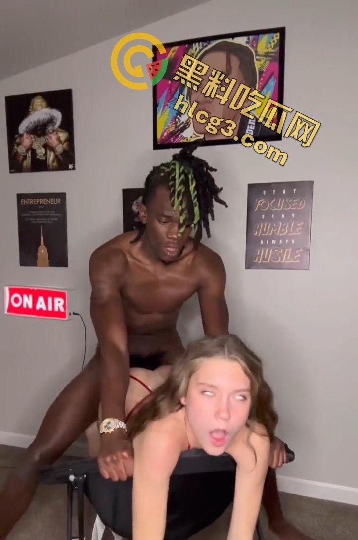 OnlyFans黑人博主狂操美女，最激烈的性爱场景，前所未有的视觉冲击！-6