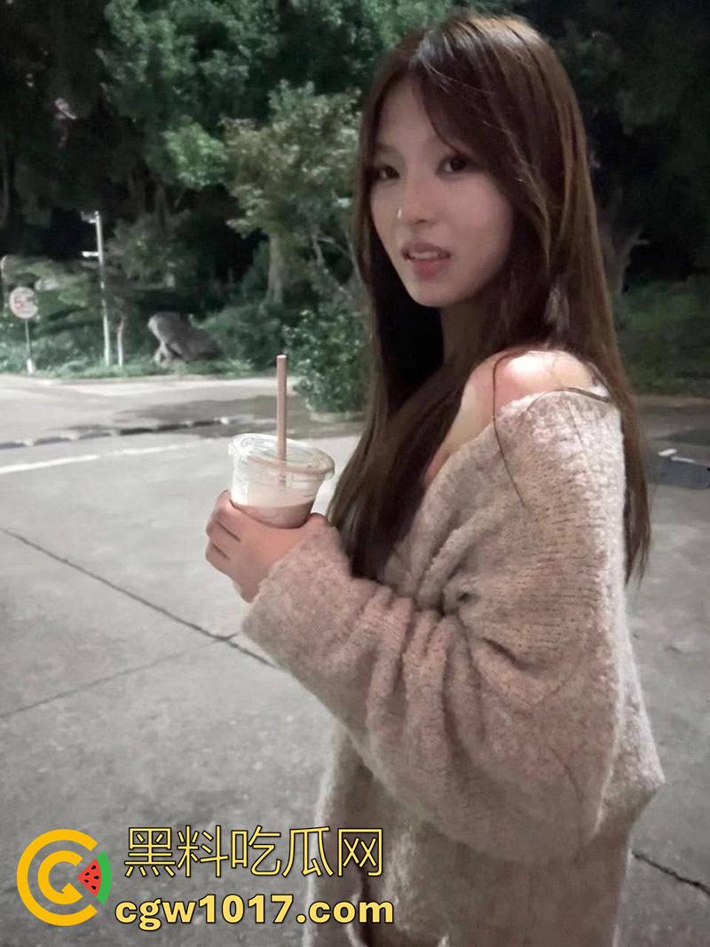 广西师范母狗【王梦雨】，清纯嫩妹开学仅7天被拿下，极品白虎大一妹子，身材纤细美腿修长，露脸视频曝光，彻底在学校出名了！-4