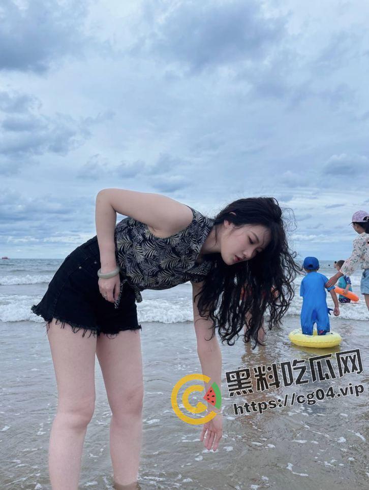 烟台科技学院【张娜】闷骚临沂妹 屁股上大块胎记 喜欢被颜射 被炮友提上裤子不认人反手曝光-3