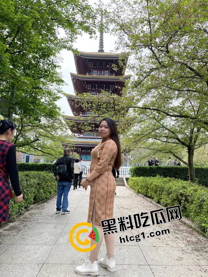 河南郑州风骚丰满人妻 背着老公和小下属偷情 巨乳肥臀熟女控狂喜 私密视频被流出-2