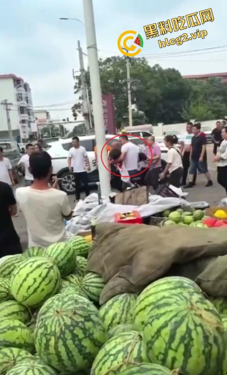 社会大姐就是‘刚’女子因感情纠葛捅伤男方母亲致死！-6