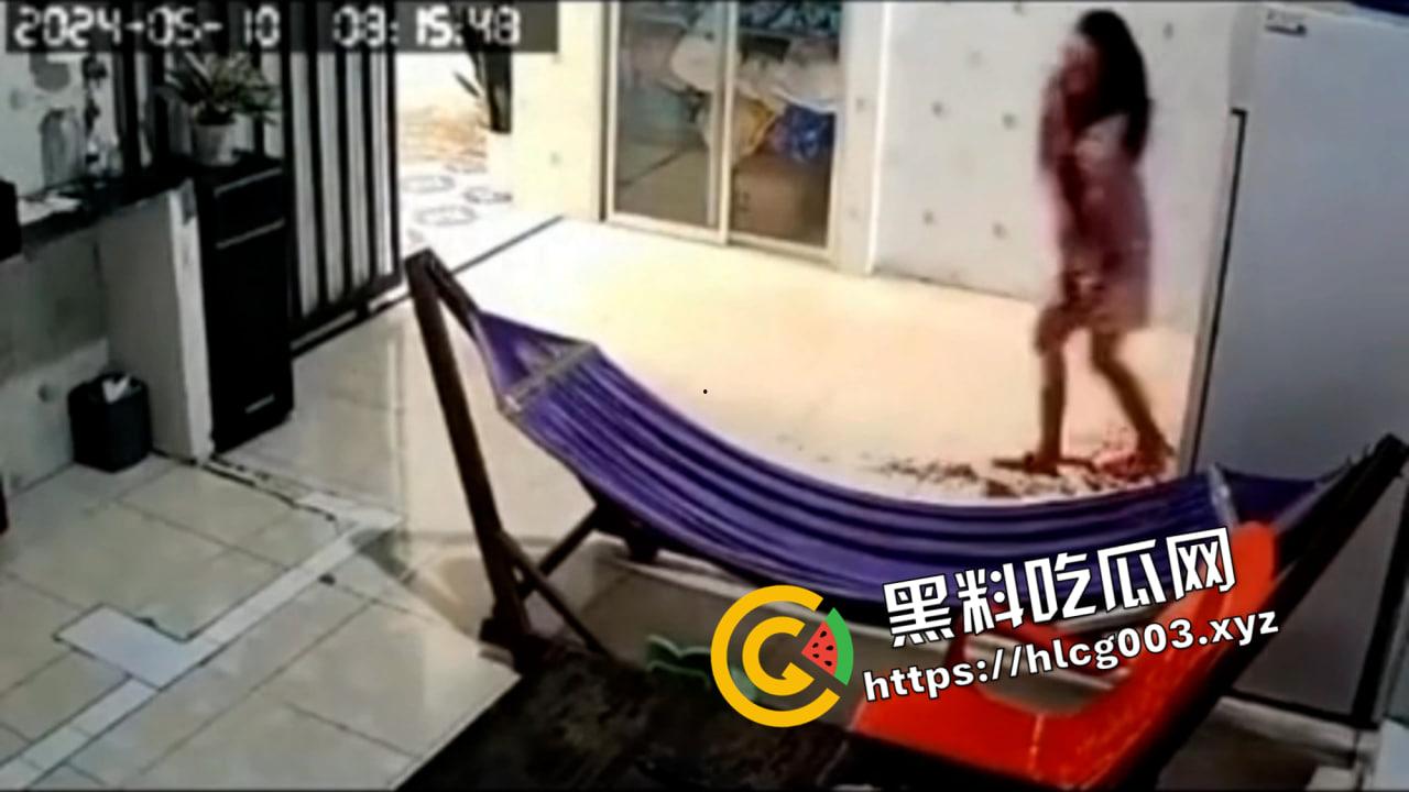 血腥慎入！入户杀人 嗓子被割裂无法喊人 活生生血尽而亡 现场视频惨不忍睹-1