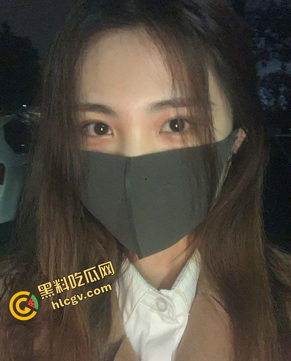 瓜友独家投稿曝光！海南酒店前台小姐『徐华』为顾客提供特殊服务 狂舔肉棒 被操到岔气！-2