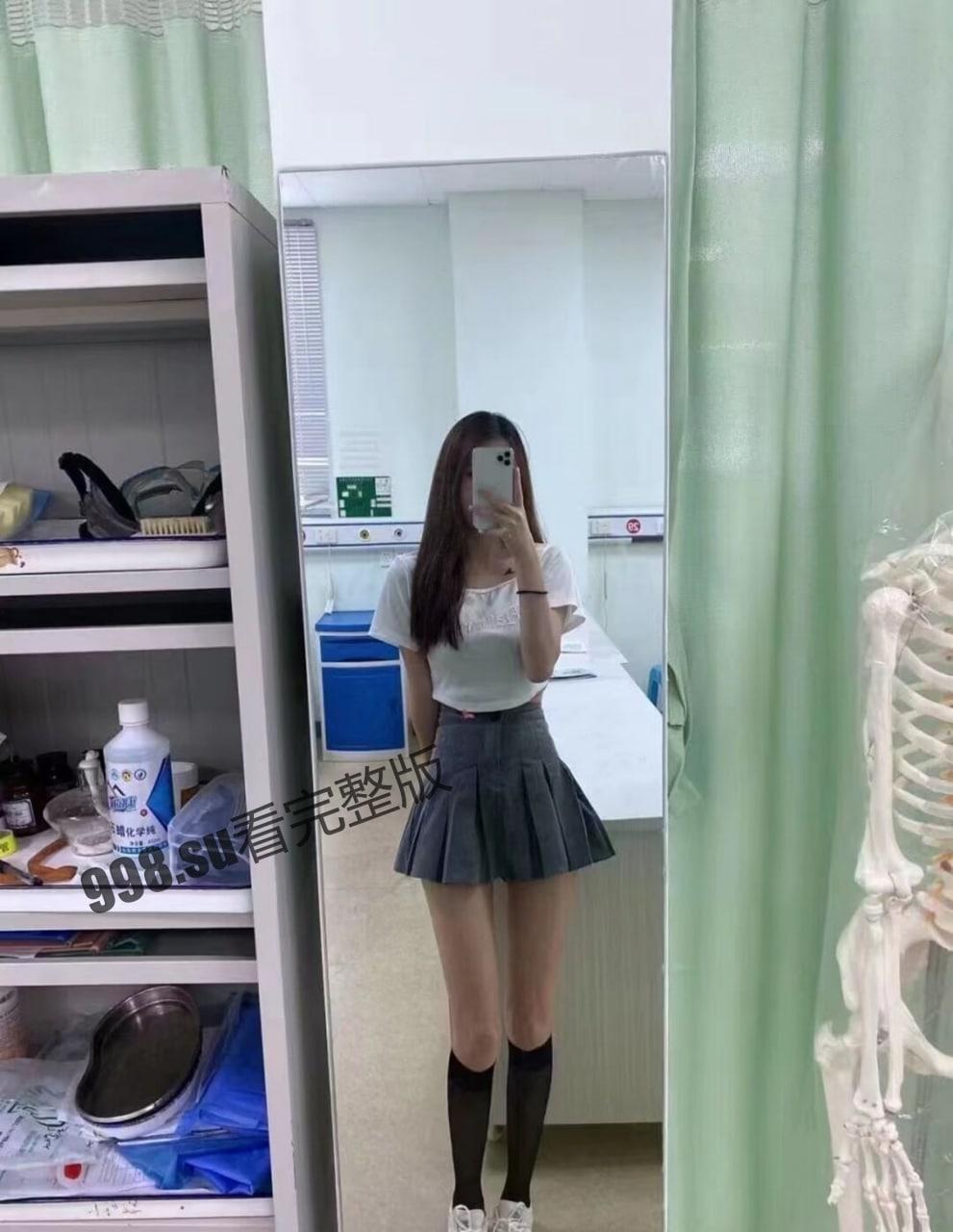 标题 云盘泄密！超精品泄密高颜值反差 上海剑桥学院美女大学生薛翊宁 性爱图影泄密流出-7