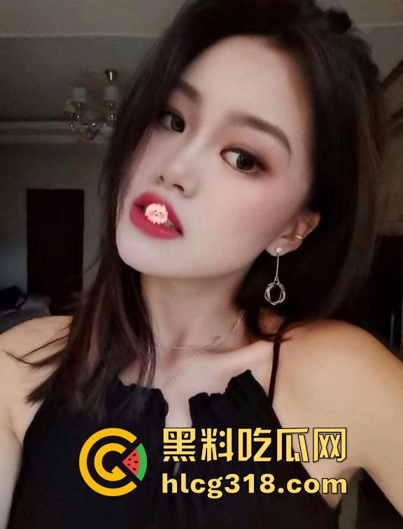 兴隆大厦女销售勾搭客户私密视频泄露！黑丝后入扭臀骚舞挑逗内射 不愧是销冠！-10