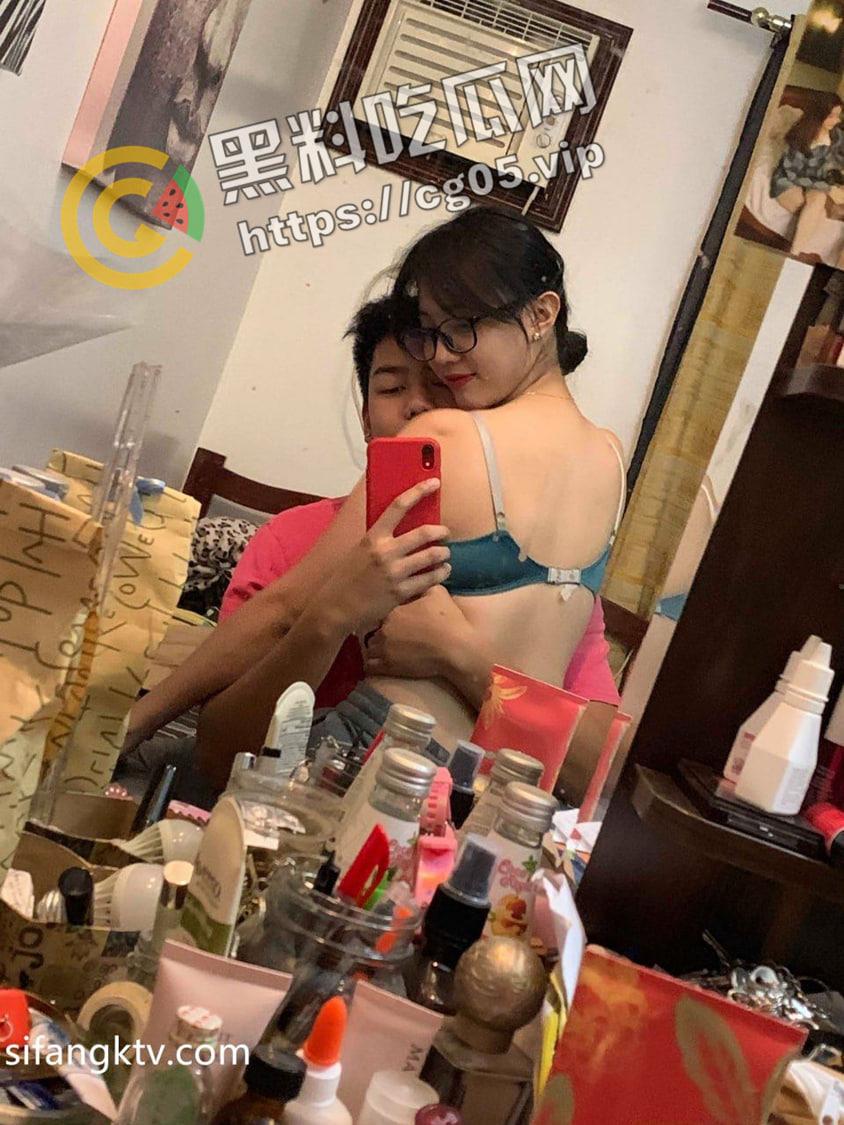 美女博主【julz】绝美私密视频照片被流出 极品巨乳呼之欲出 眼含秋水惹人怜爱-2