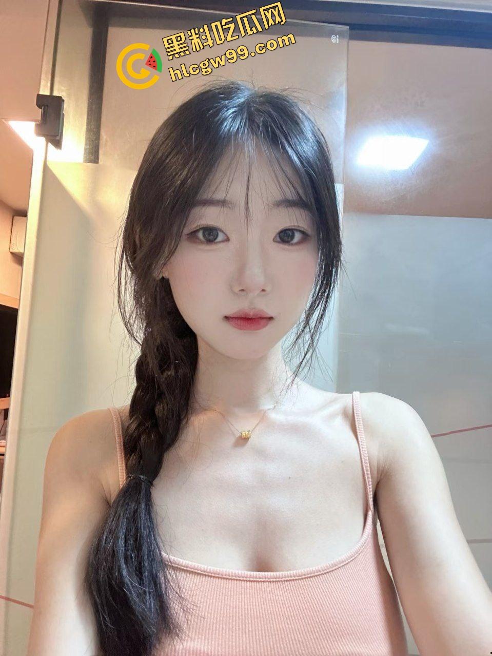 红书抖音甜御反差骚鸡【伤心小椰子】私下约炮金主爸爸，浴室马桶露粉逼激烈后怼爆干！独家曝光！-3