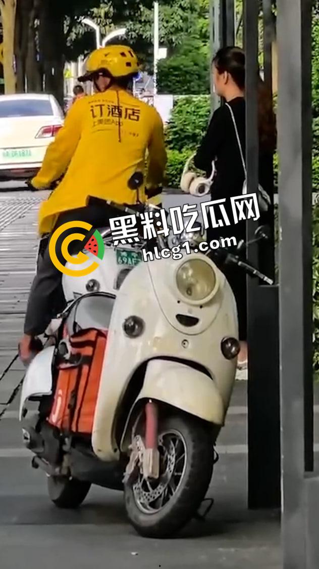 南宁爱情故事 外卖员和女友的街头感情纠纷 看来送再多外卖也留不住你-5