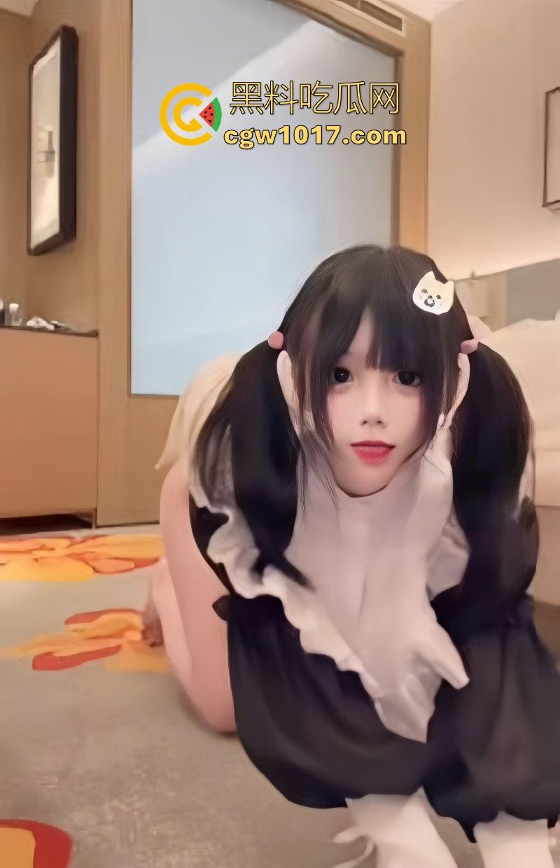 推特可爱反差小萝莉【小甜泪】线下约炮金主视频曝光,双马尾可爱小妹被各种姿势爆操,专为饥渴男人量身打造!-2