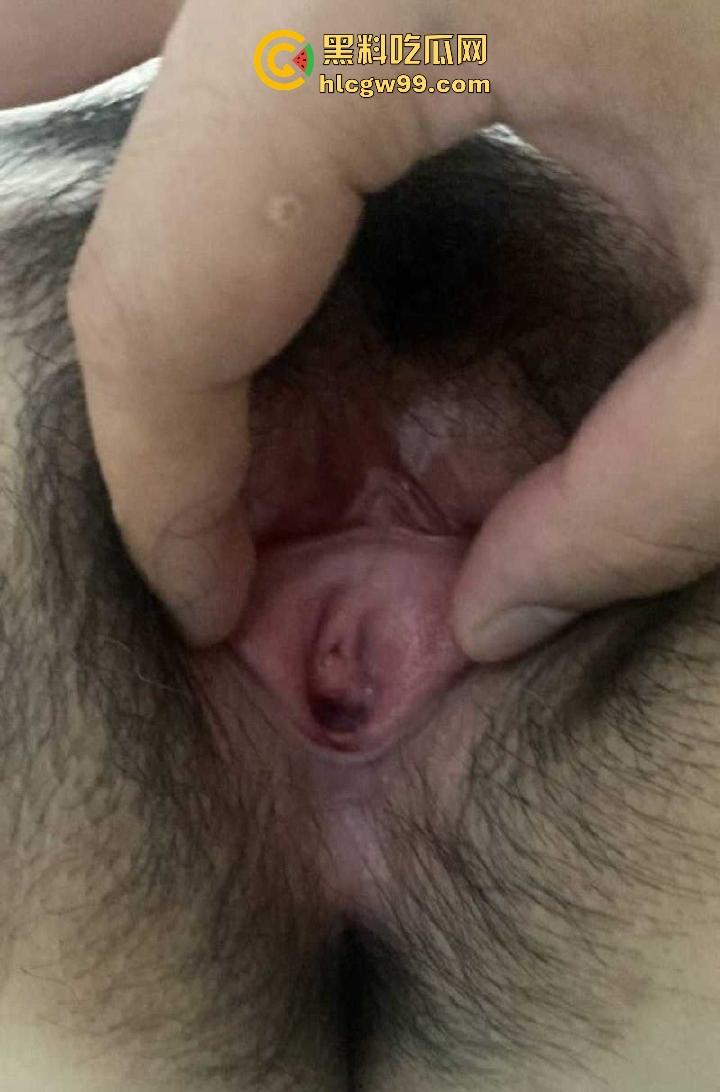 武汉中学高中老师【李伟静】现实中一副为人师表的姿态,在家就犹如是发情的母狗一样的骚,私密视频遭泄露曝光。-14