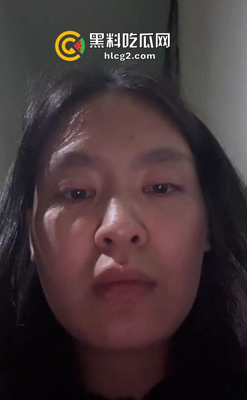 云南昆明一商铺广告牌设施坠落 导致现场7伤3死!一宝妈两个女儿被砸的头破血流 自述经历泣不成声!-4