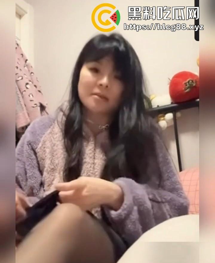 广东37岁【韩雨伶】黑丝调教伺候金主,粉逼熟女勾得爷们儿钱包大出血 独家曝光!-14