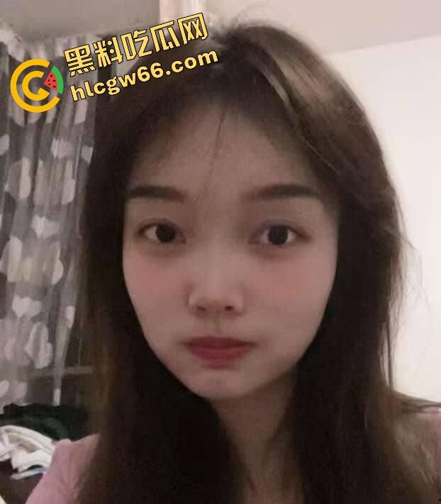 商丘职业学院骚妹【孙秋雨】校内装乖乖女,校外脱裤约炮泄欲,小穴被操喷汁还被炮友爆视频!-1