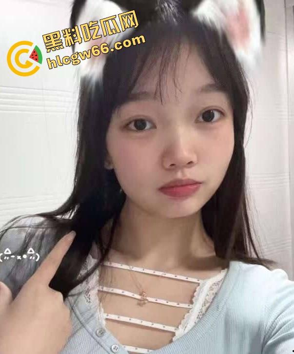 商丘职业学院骚妹【孙秋雨】校内装乖乖女,校外脱裤约炮泄欲,小穴被操喷汁还被炮友爆视频!-2