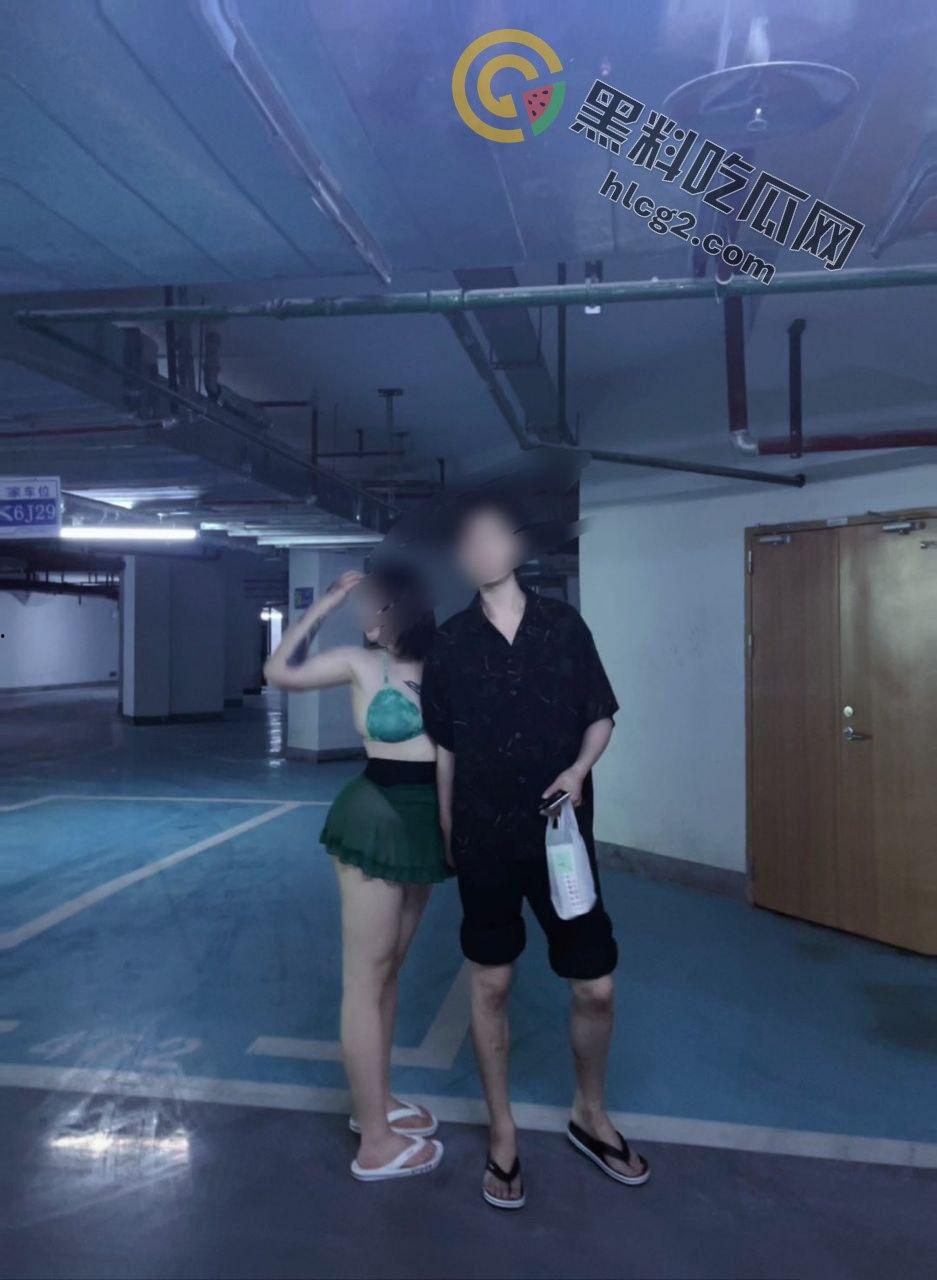 新西兰巨乳妹子(WUYIJINGJING)Ins大尺度照片引发轰动:极品巨乳与气质反差】-1