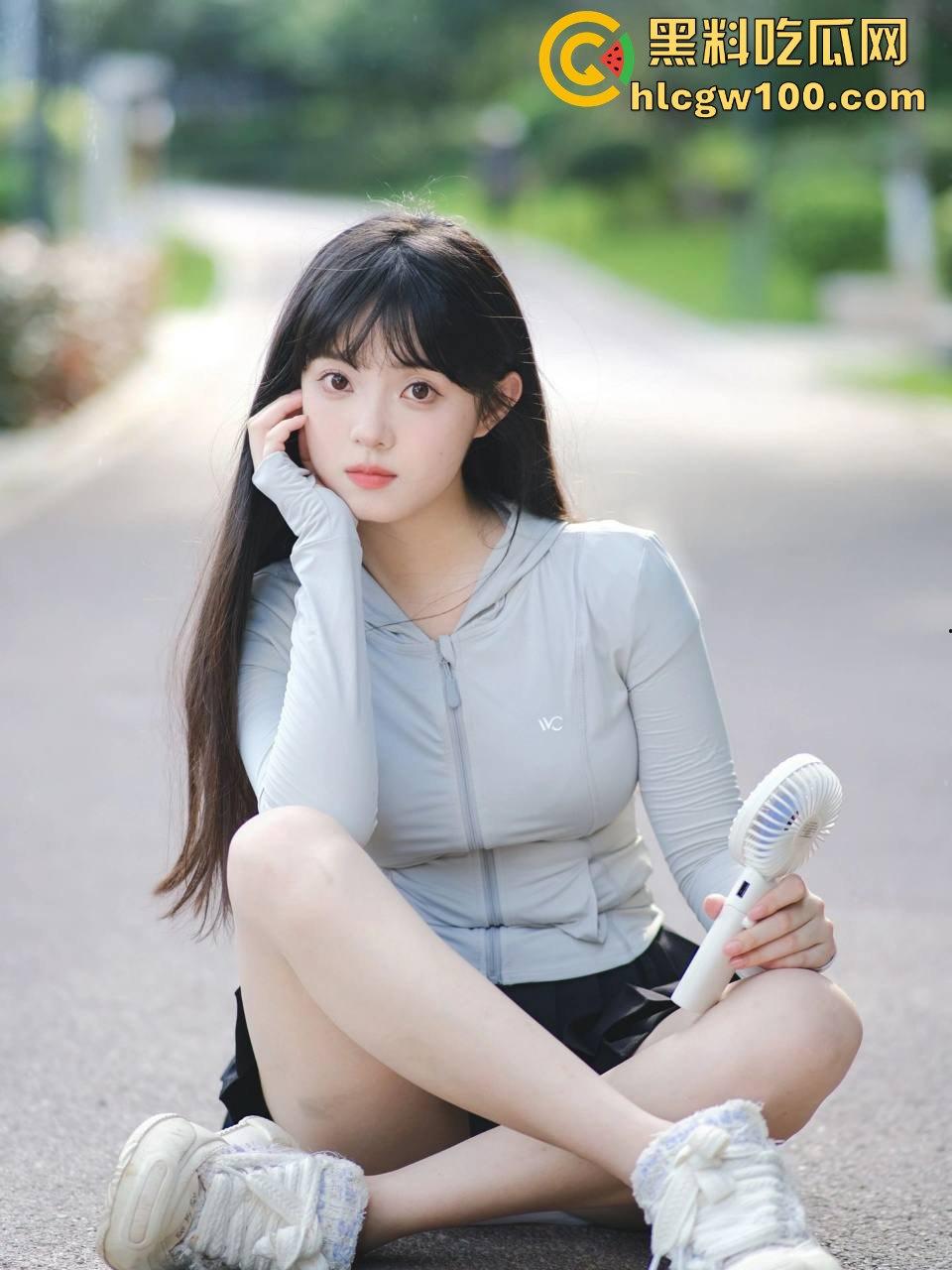 佛山摄影师无缝撩妹骚套路,模特来看猫变吃鸡,凭一只大鸡精准投喂直接搞到床上,兄弟们学废了吗?-1