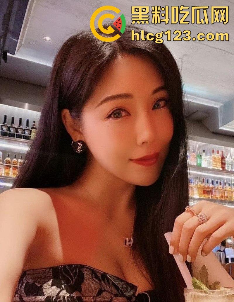 广州轻工学院王瑶琴打飞机手法堪比技师!黑丝情趣内衣边干的浪叫,爽得让人眼红!-2