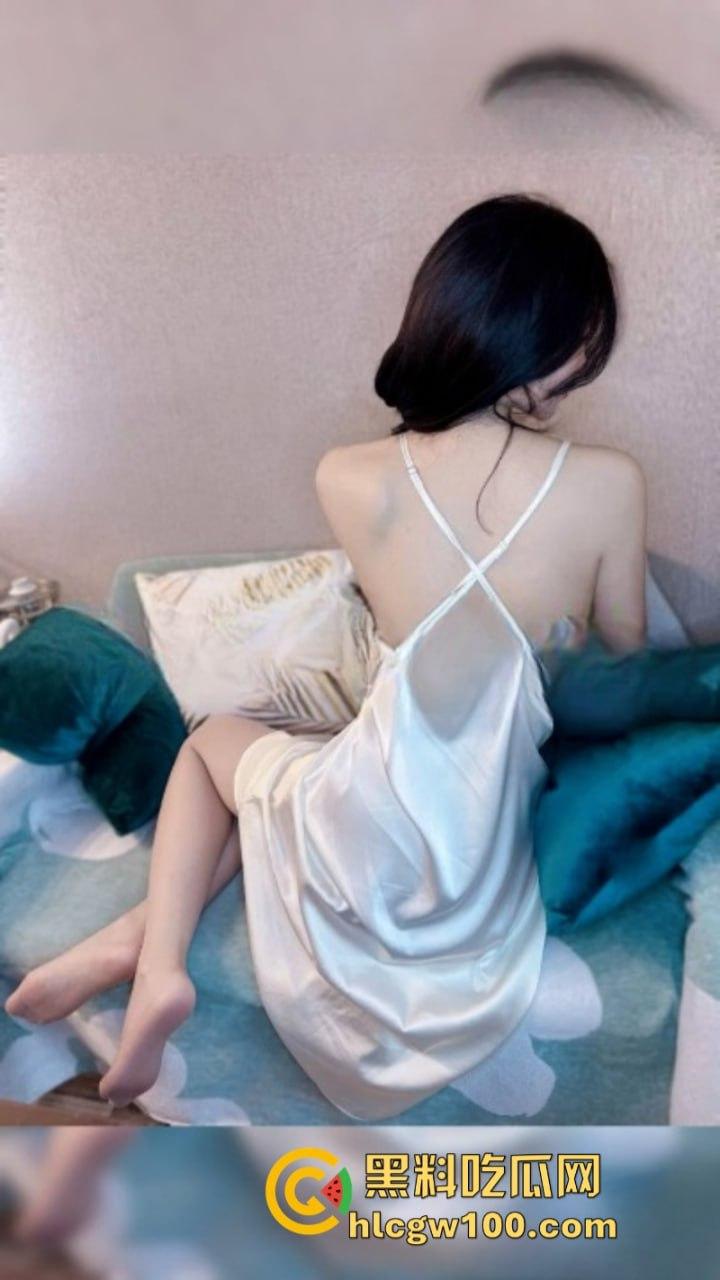 那些年错过的少女如今已成骚妇 当年得不到现在求着操 各地风骚淫妇卖逼出轨调教合集强势流出!-8