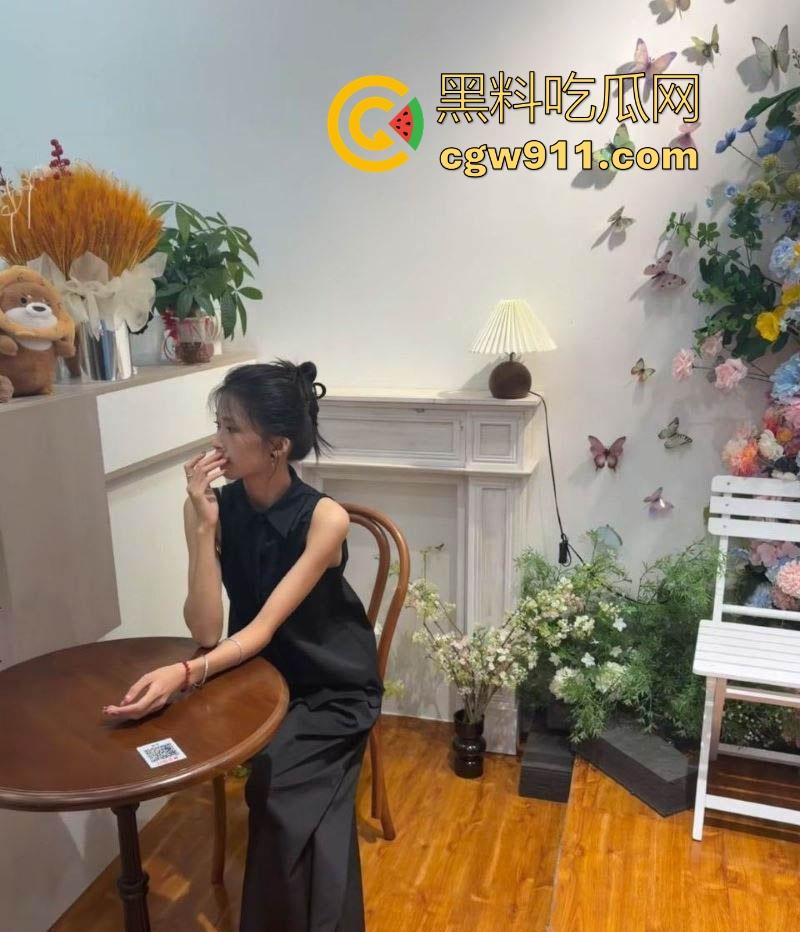 东北大学极品学妹【魏雪莹】被学长诱惑开房，性感身材露脸反差骑乘，淫乱画面视觉冲击拉满！-1